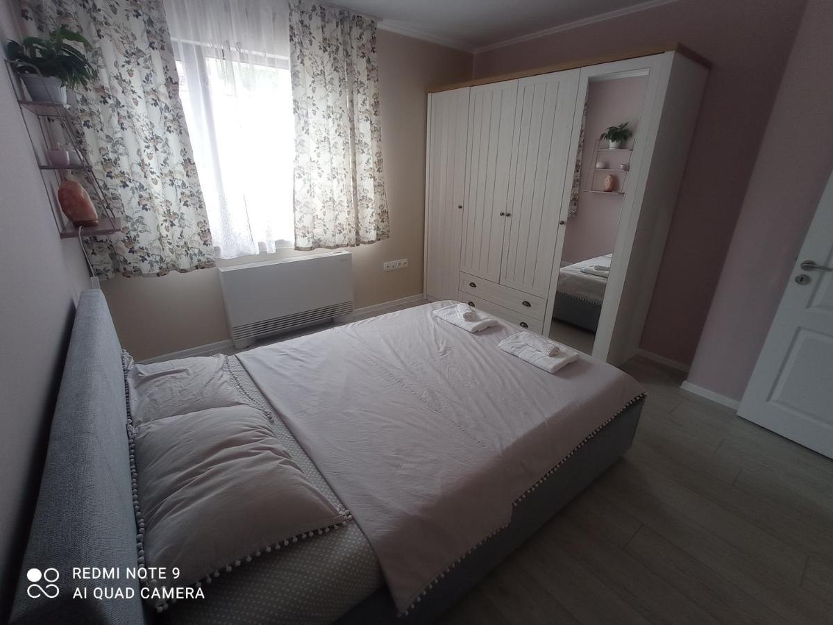 Уютна Къща Lägenhet Sliven Exteriör bild